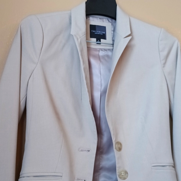 the limited collection Jackets & Blazers - The limited| women's Beige Blazer| Casual Blazer Sz 2 | two buttons crepe Blazer